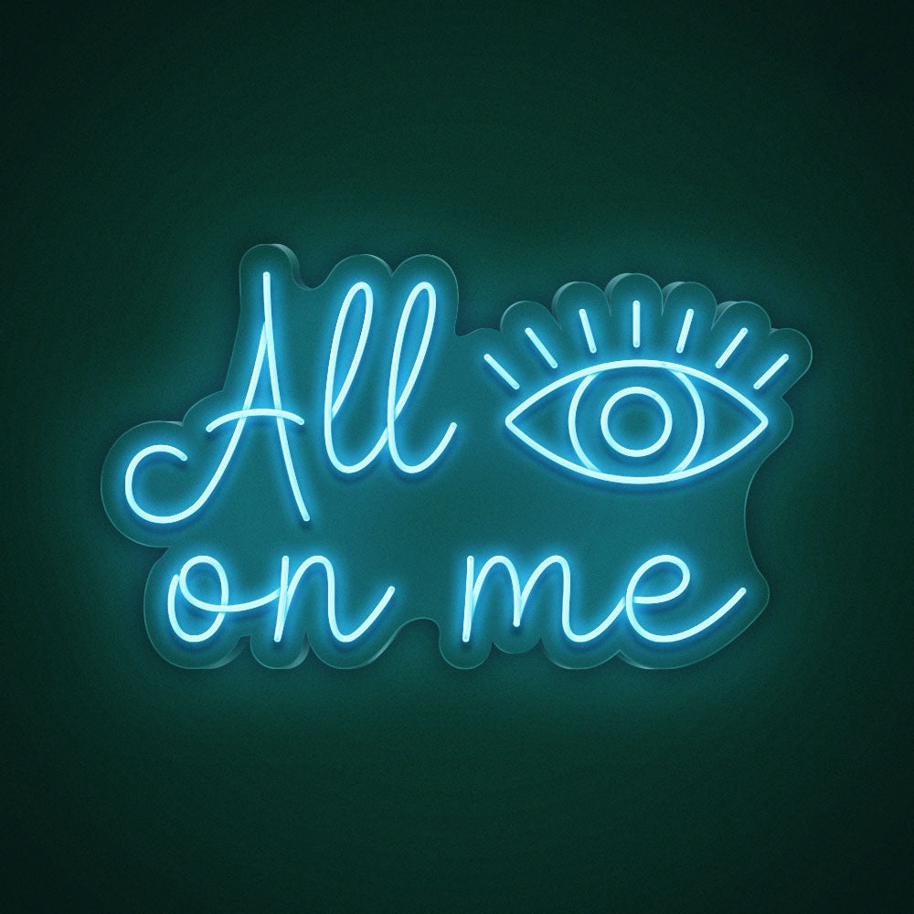 All eyes on me